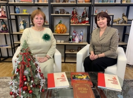 Әтнә Үзәкләштерелгән китапханәләр челтәре директоры Алсу Әскарова белән сөйләшәбез