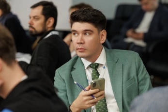«Милли кунакханә»дә Казан дәүләт мәдәният институты деканы Айдар Газизуллин белән сөйләшәбез