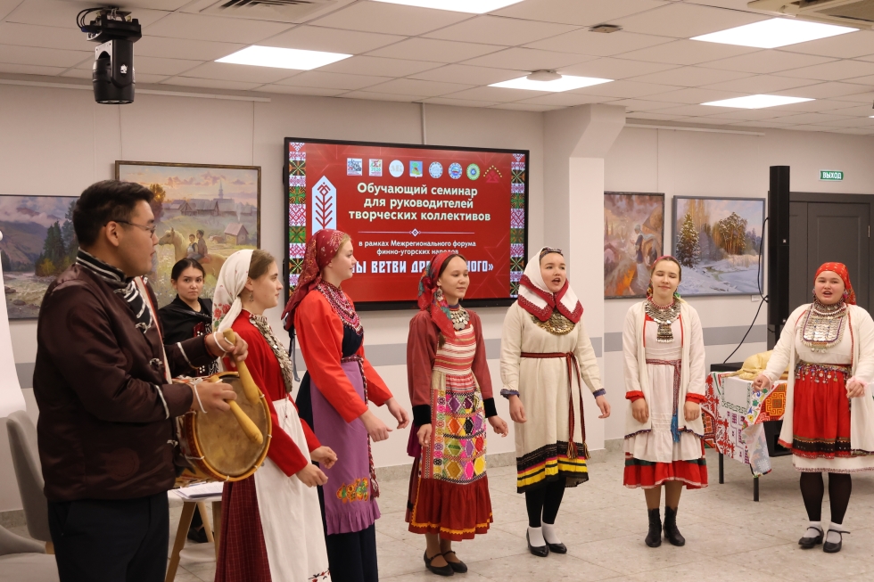 В Татарстане прошли курсы для руководителей финно-угорских коллективов республики