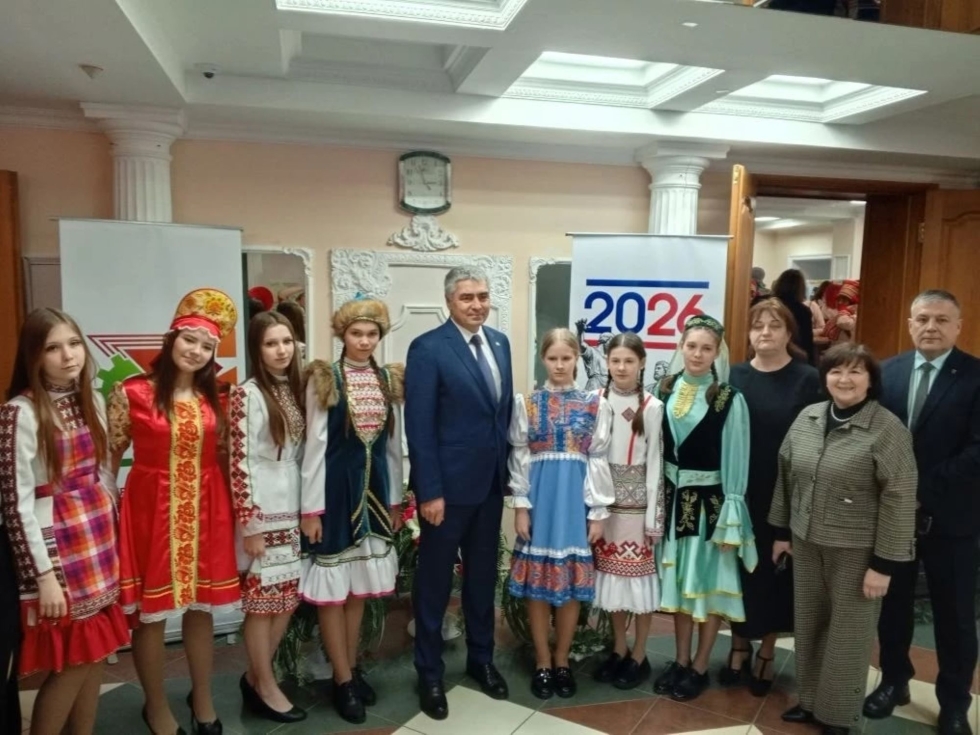 В Камском Устье торжественно открыли Год народного единства и Год воинской и трудовой доблести