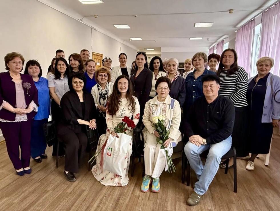 В ГБУ «Таткультресурсцентр» с юбилеем поздравили народную артистку Татарстана, композитора Резеду Ахиярову