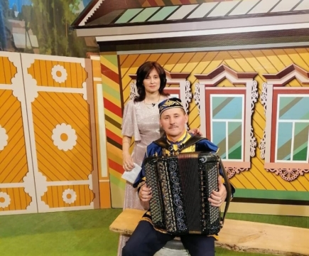 Мамадыштан Гөлназ һәм Рөстәм Гыйниятовлар белән очрашуга чакырабыз