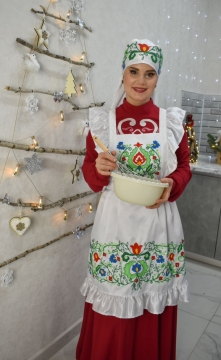 Эльмира Камалиева аш-су әзерләү серләре белән уртаклаша