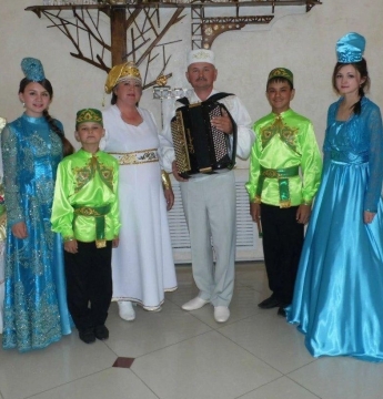 Мамадыштан Ләйлә һәм Ришат Абдуллиннар белән очрашуга чакырабыз