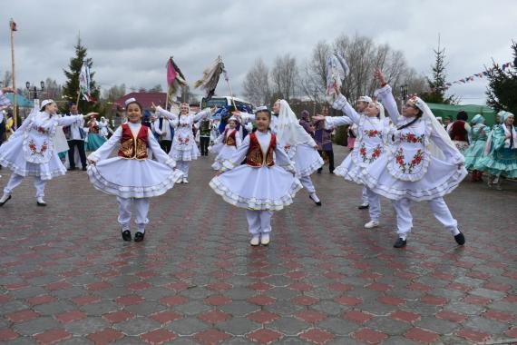Апастовцы показали гостям пролог Сабантуя