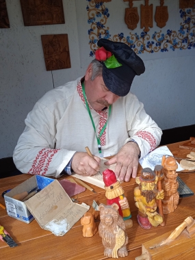 Участник конкурса «Резное совершенство»