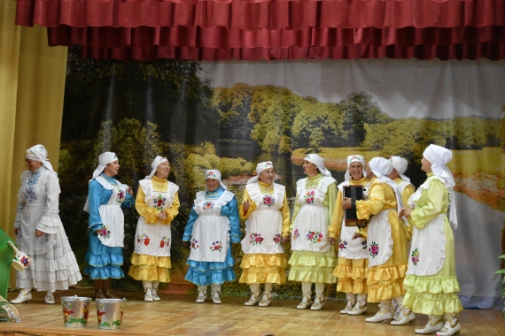 Театрализованное представление семейно-бытового татарского обряда «Киленгә су юлы күрсәтү» (рус. – «Показ невесте тропы к роднику»)