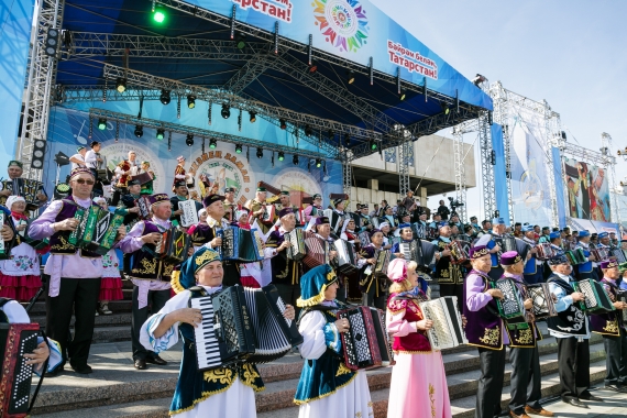 Фестиваль «Уйнагыз, гармуннар!»