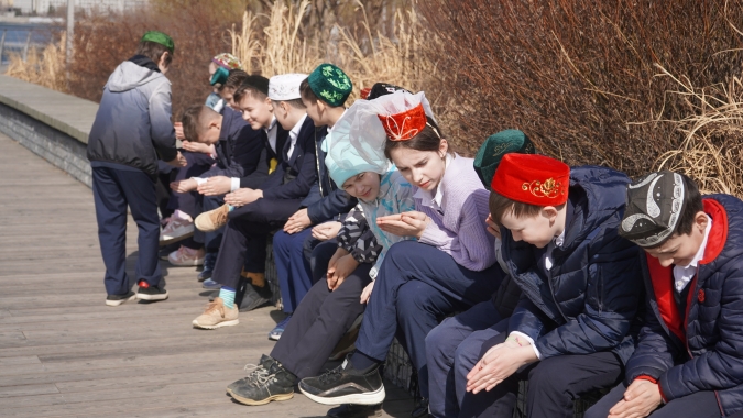 «Йөзек салыш» уены
