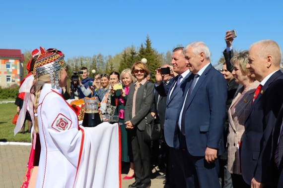 Встреча гостей праздничных мероприятий