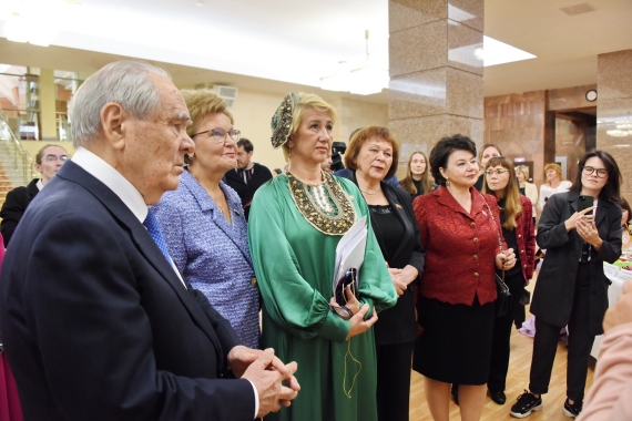 На презентации вышитой карты Республики Татарстан