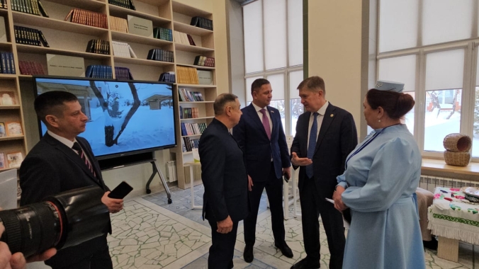 Первые гости обновленной библиотеки