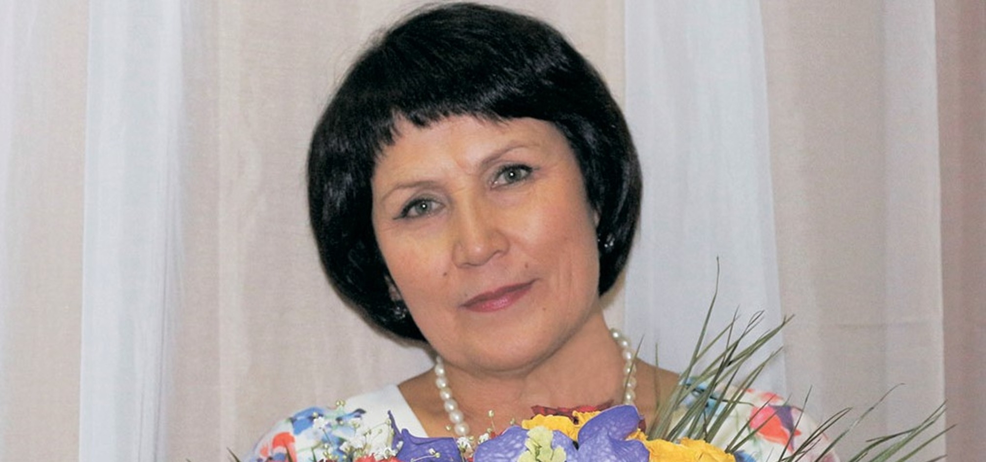  Шәмсия Җиһангирова белән шигърият һәм яз турында сөйләшәбез