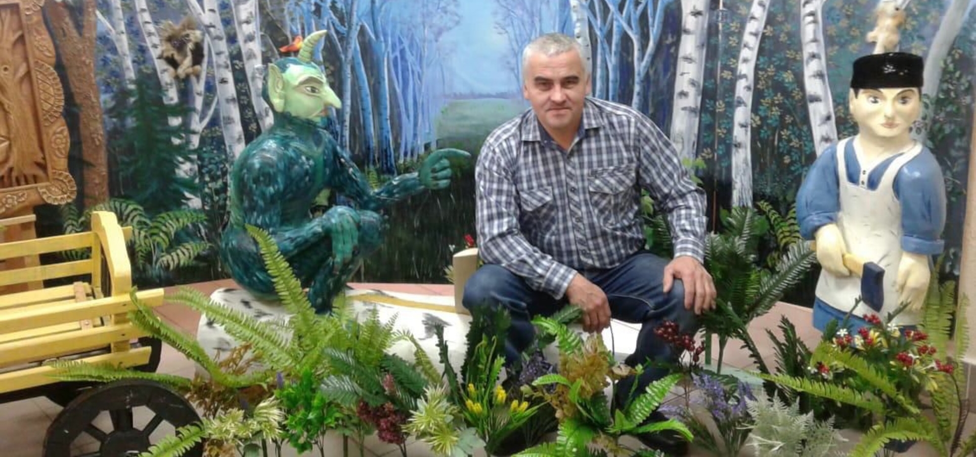 Безгә кунакка агач остасы Ильяс Идиятуллин киләчәк