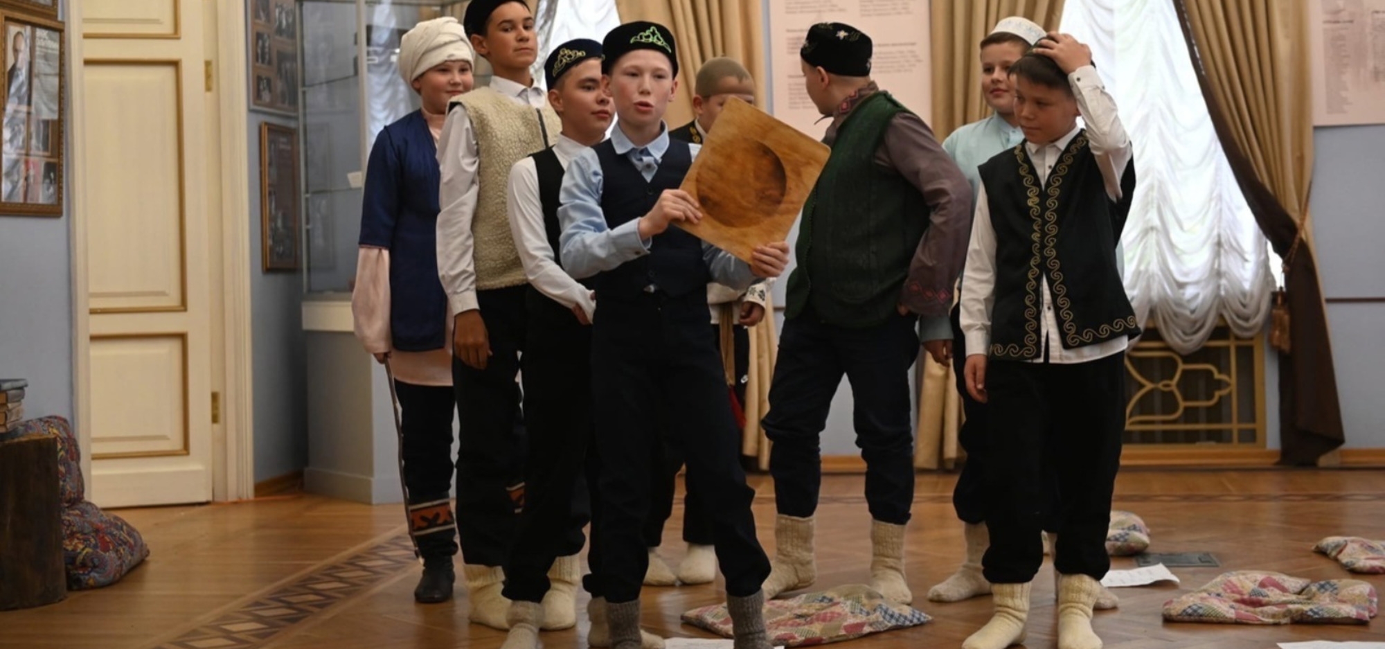 Татарстанда «Гаилә тарихы» һәм «Театрның яше юк» фестиваль-конкурслары тәмамлана