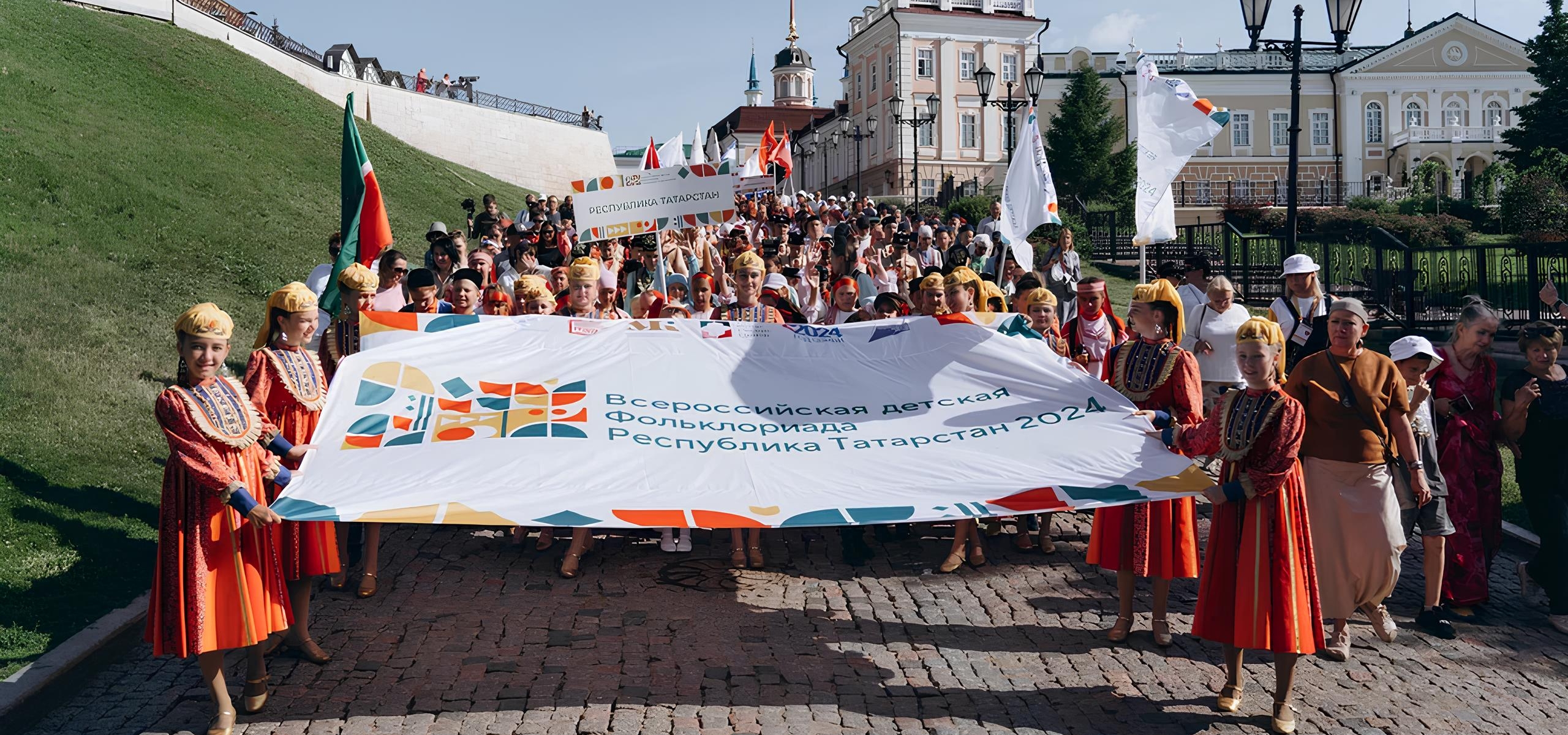 Этномузыкальный коллектив «Карлыгач» представит Татарстан на III Всероссийской детской Фольклориаде