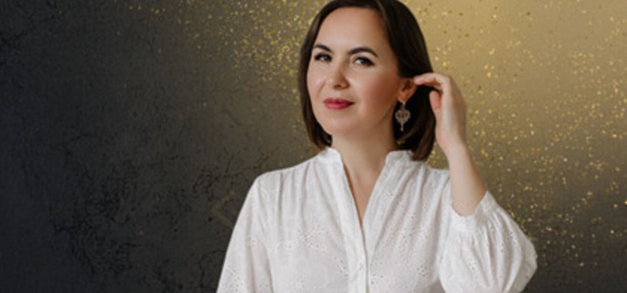 Шагыйрә Лилия Гыйбадуллина белән таныштырабыз