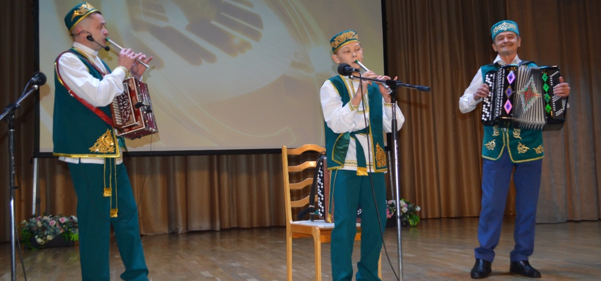 Бездә кунакта - Балык Бистәсеннән Васил һәм Венер Мөбәрәкшиннар
