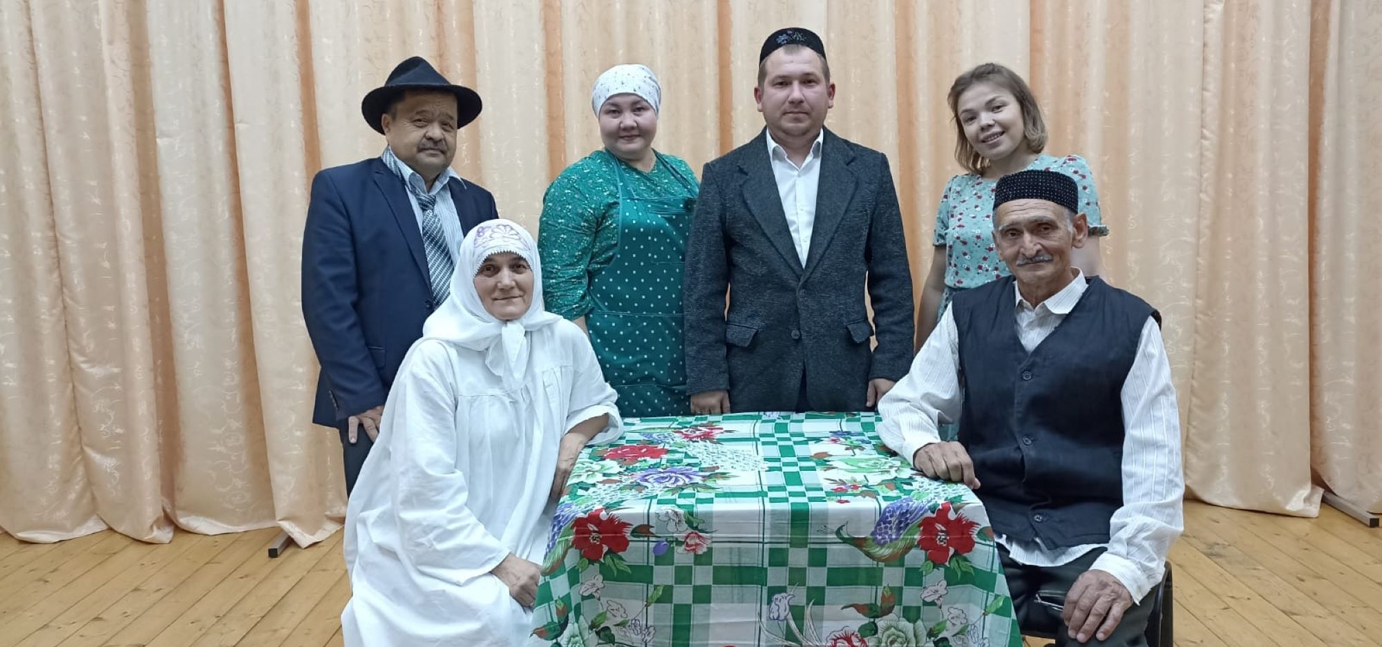 «Милли кунакханә»дә – Әтнә төбәгенең «Мизгел» халык театры артистлары