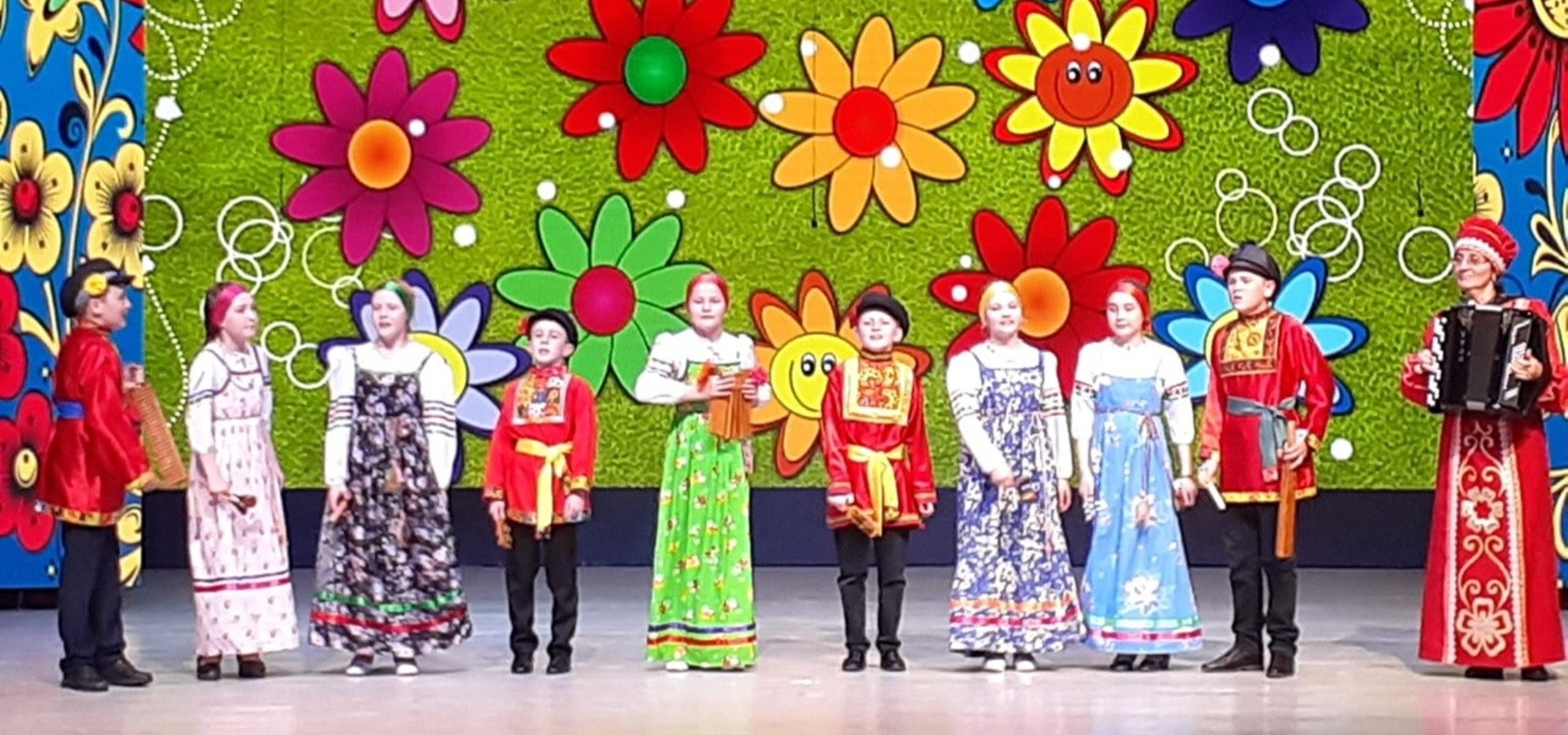 Юные артисты «Калинки» стали победителями конкурса «Яшь бөреләр»