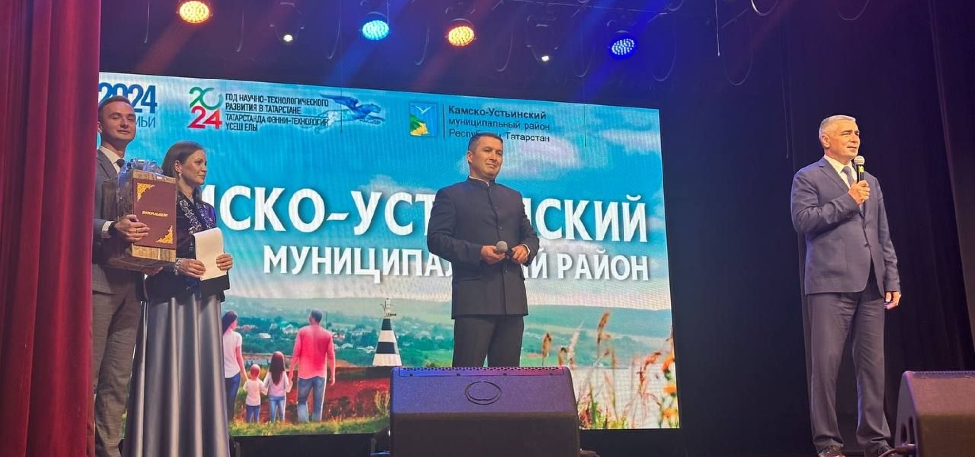 Мордва-каратаи, горы, пещеры и виноградники: в Казани прошел день культуры Камско-Устьинского района