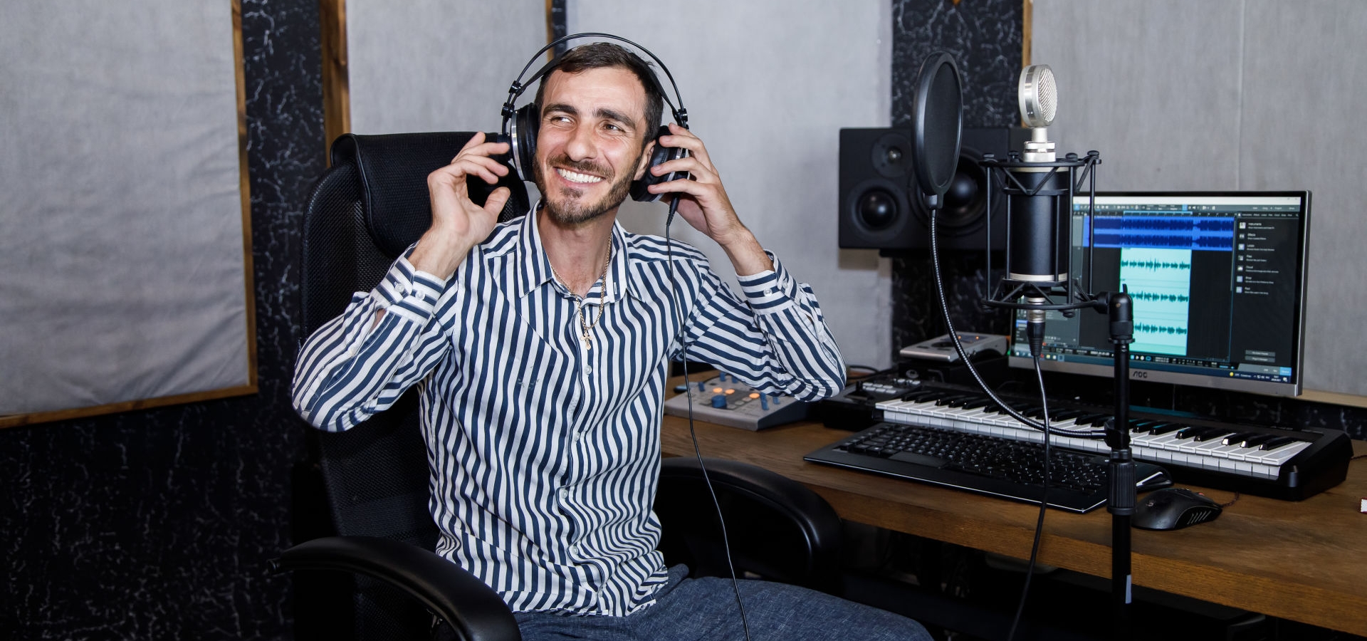 Җырчы Аршак Алтунян белән очрашуга чакырабыз