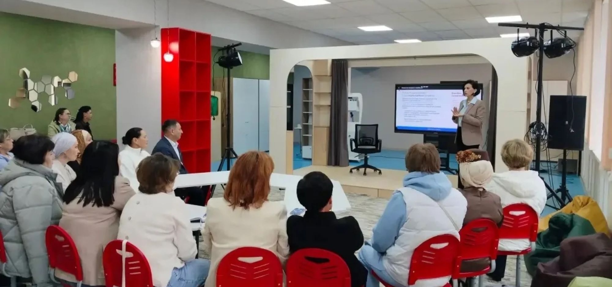 В новых детских культурно-просветительских центрах Татарстана прошли проектные сессии и круглые столы