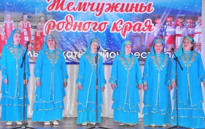 Участие коллектива в смотре худ.самодеятельности .